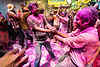 Tańce przed Banke Bihari Mandir